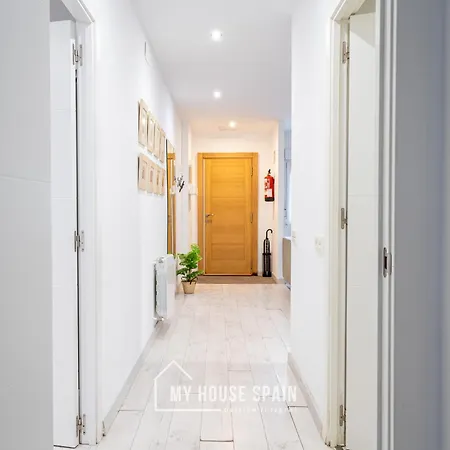 Myhousespain- Bonito Cerca De La Playa Χιχόν